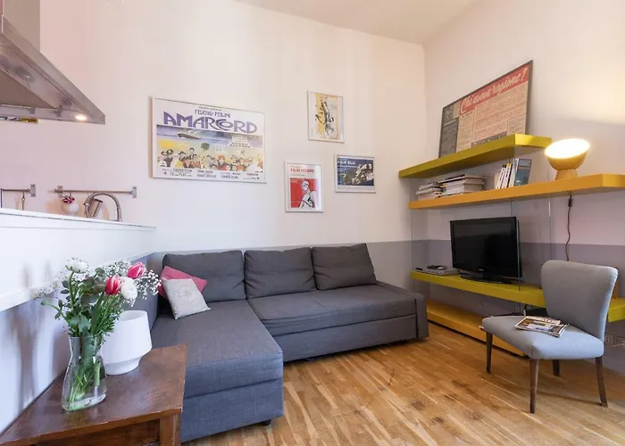 Rome As You Feel - Vittorio Colorful Design Apartment